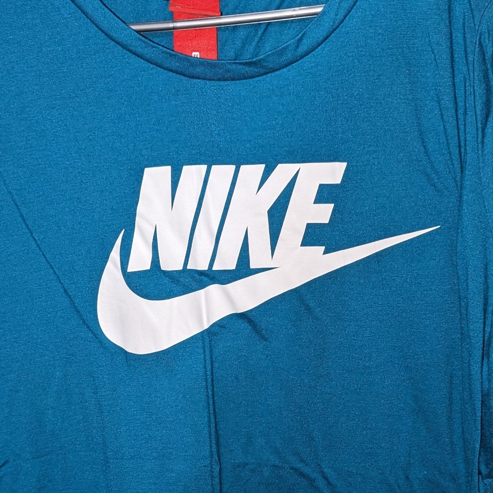 💙Nike t shirt